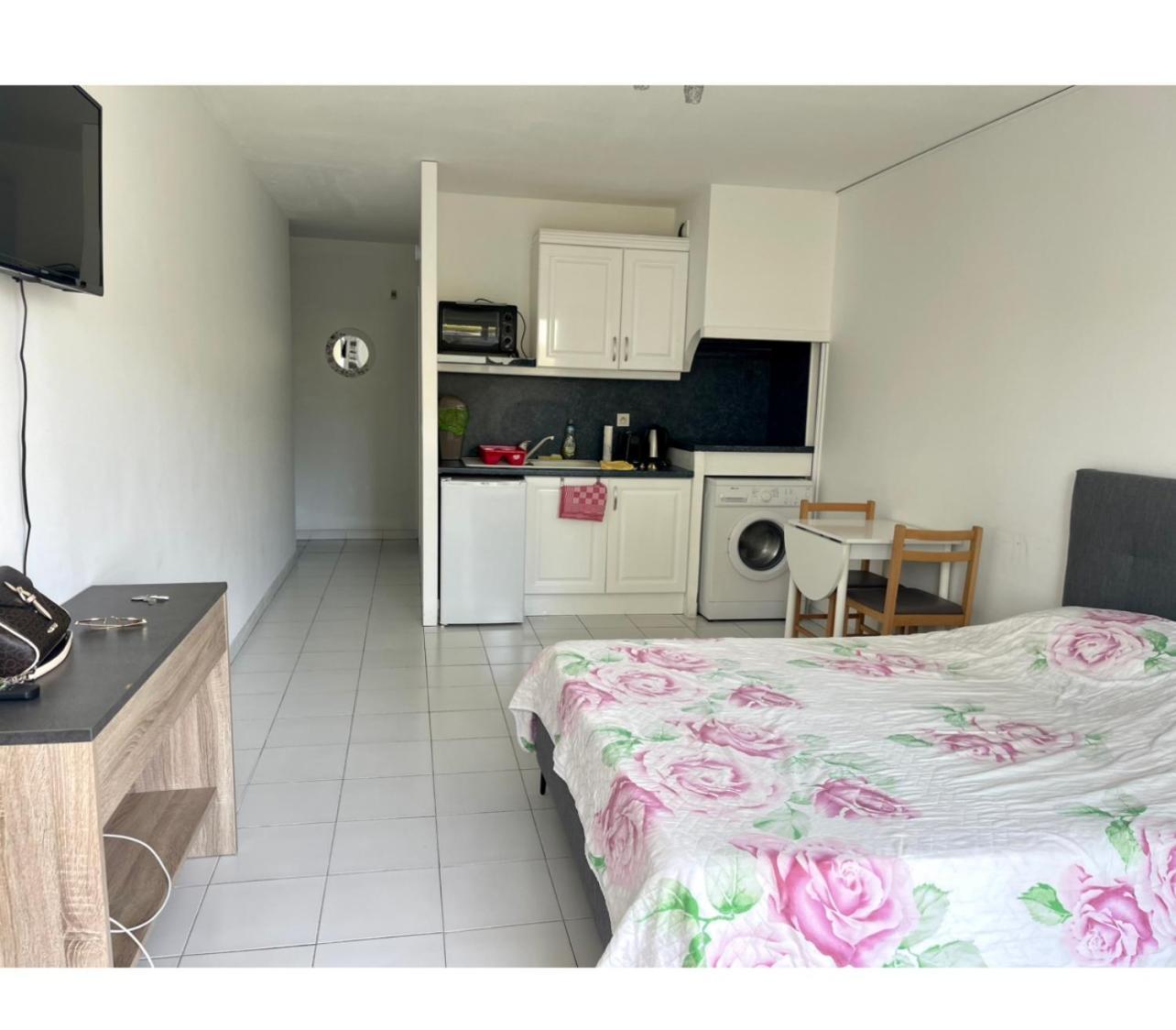 Superbe Appartement Avec Piscine Au Bord De La Mer แซ็งต์-ราฟาเอล ภายนอก รูปภาพ